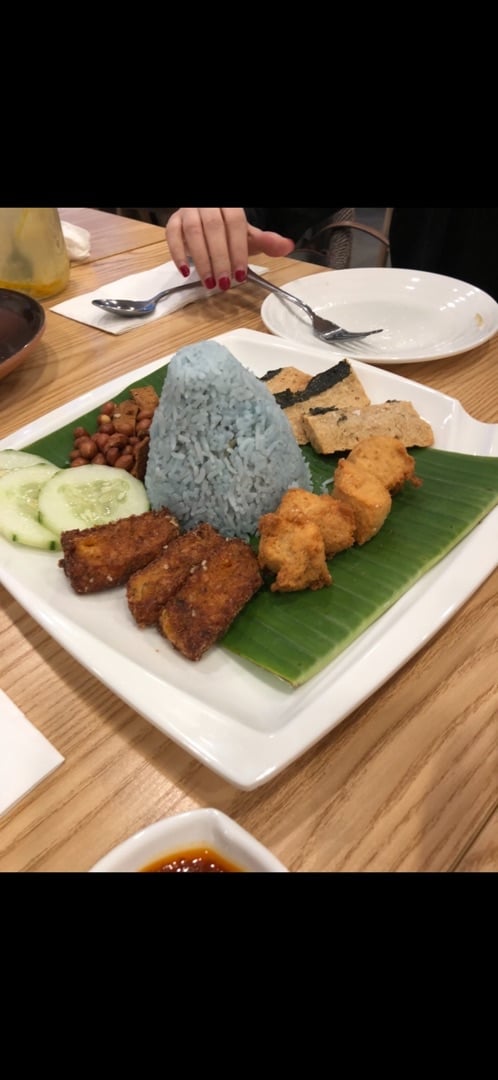 photo of Green Ba Vegetarian Restaurant Blue Pea Nasi Lemak shared by @emelty on  19 Mar 2020 - review