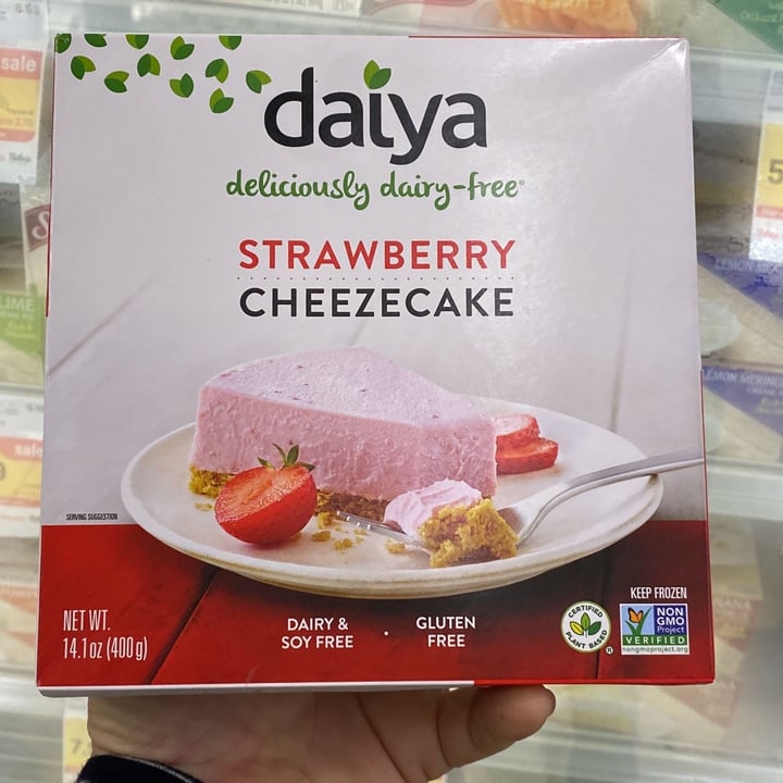 photo of Daiya Strawberry Cheezecake shared by @iedavegan on  19 Feb 2022 - review