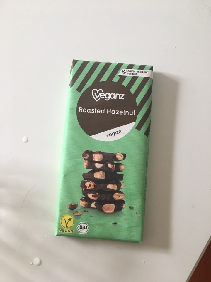 review photo of Veganz Chocolate Roasted Hazelnut shared by @sophie3 on 14 May 2020 - review