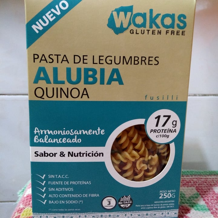 photo of Wakas Pasta de Legumbres Alubia y Quinoa shared by @nehuesalva on  21 Apr 2022 - review