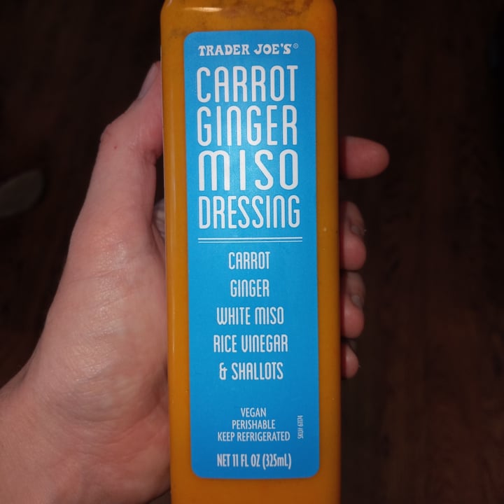 photo of Trader Joe's Carrot Ginger Miso Salad Dressing shared by @craidy on  26 Jun 2021 - review