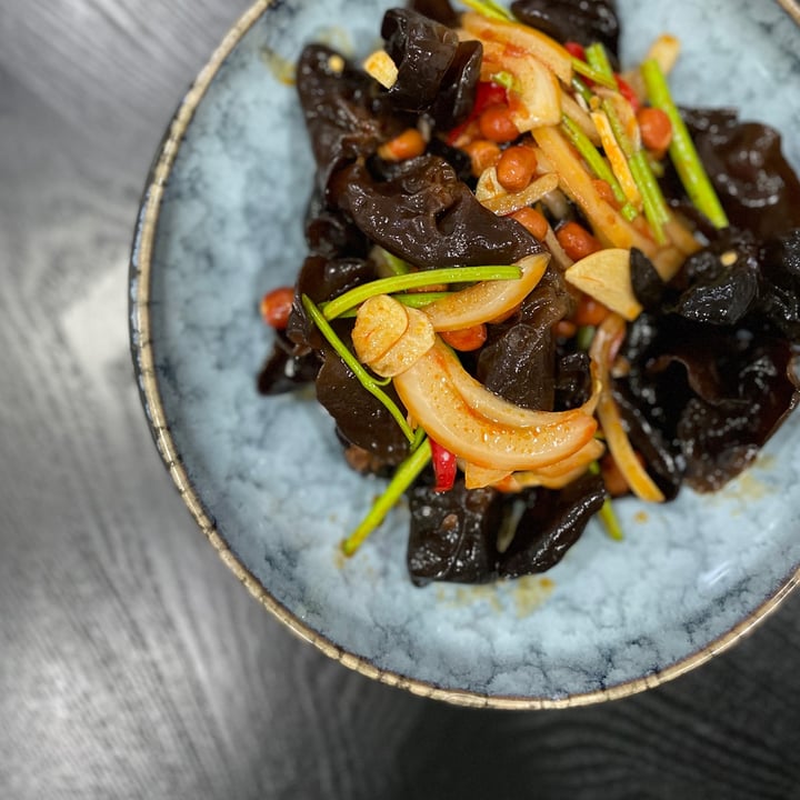 review photo of Chengdu Stir Fried Mushrooms shared by @jenniferj1s on 17 Sep 2022 - review