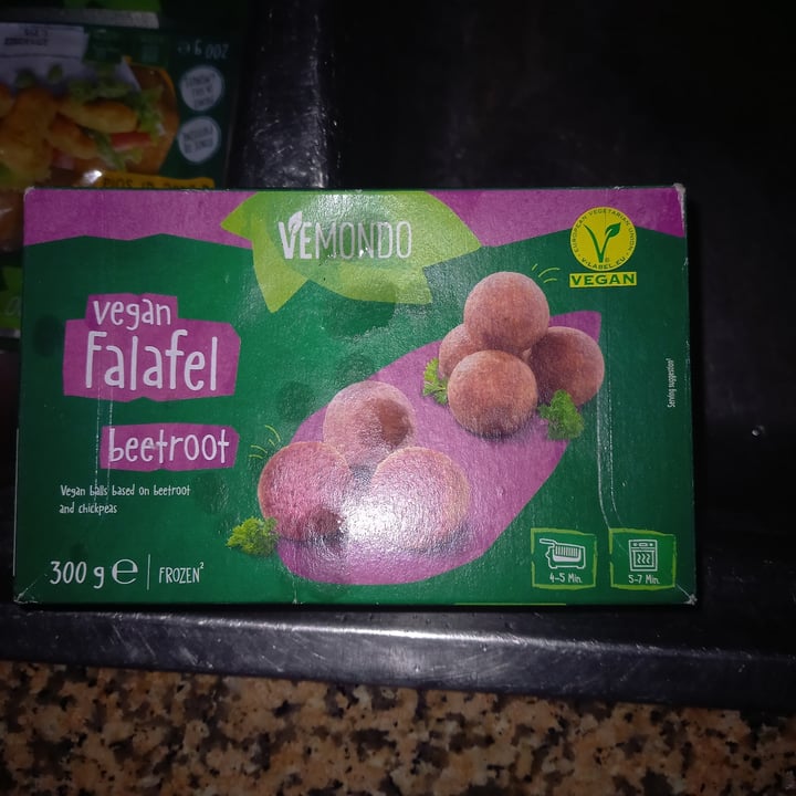 photo of Vemondo  falafel barbabietola shared by @milla88 on  23 Oct 2022 - review