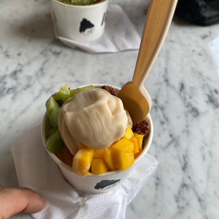 photo of ielo soft serve Helado de Avellana shared by @ricardopimentel on  18 Jun 2021 - review