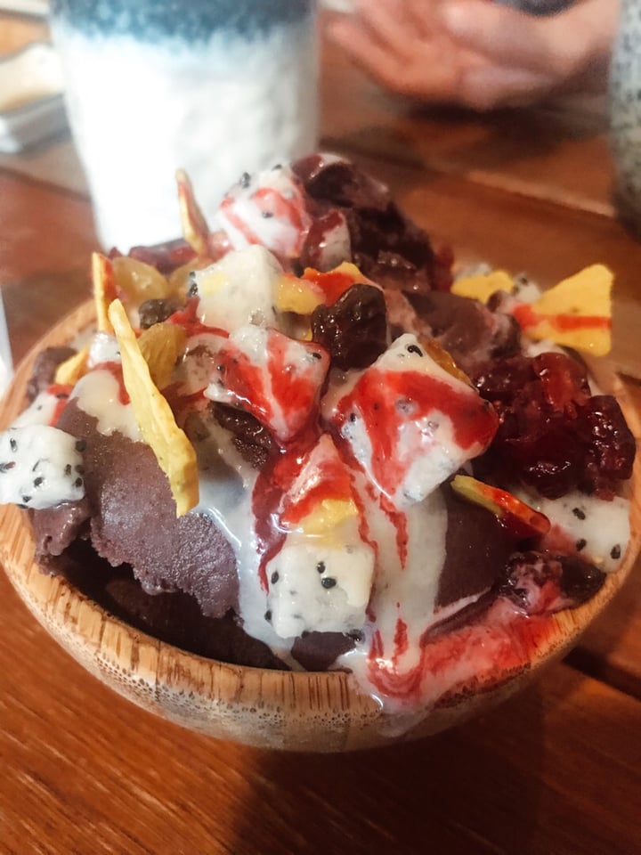 photo of Afterglow By Anglow Acai Bowl shared by @letusbeheroes on  13 Aug 2019 - review