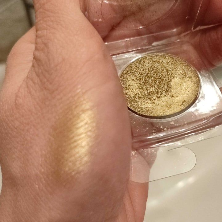 review photo of PuroBIO Cosmetico Ombretti shared by @lunavegana14 on 10 Mar 2022 - review