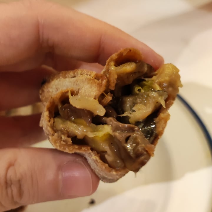 review photo of Vrinda empanada integral de vegetales shared by @javisid on 26 Jun 2022 - review