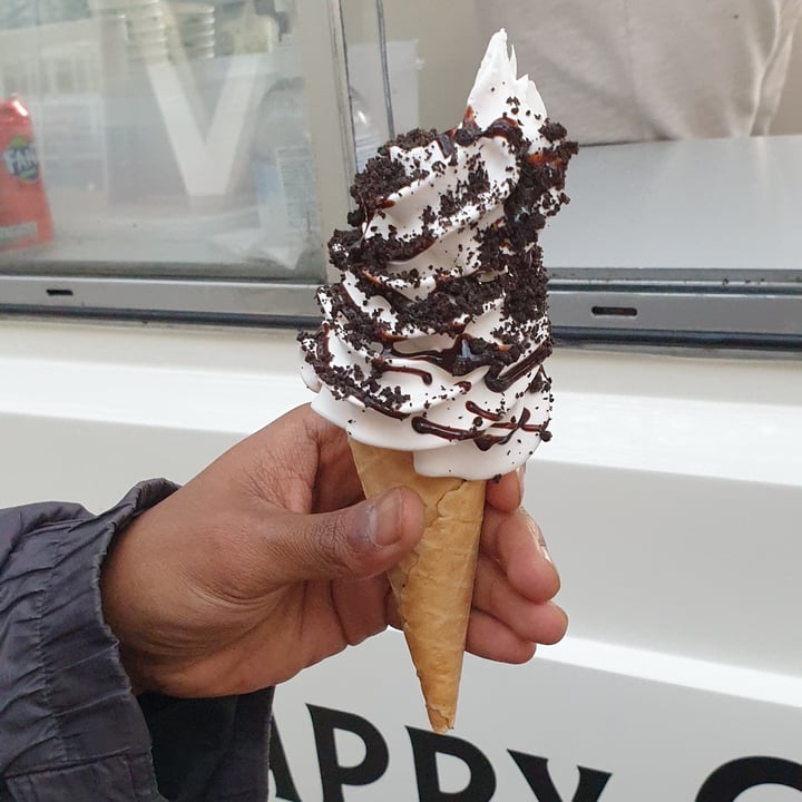 photo of The Happy Cow Icecream Van Soft Serve Whippy Ice Cream shared by @lydiahawkins on  21 Apr 2022 - review
