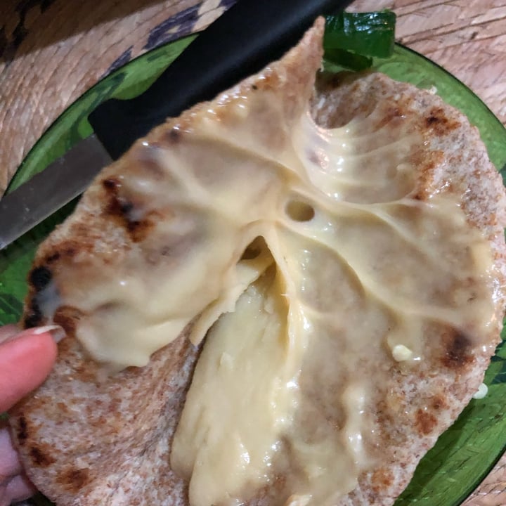 review photo of Leaf Queso manchego shared by @beckiesveggies on 27 Dec 2021 - review