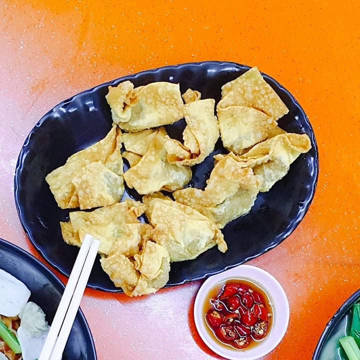 photo of 630 Vegetarian Fried Dumpling Noodles shared by @veggiexplorer on  19 Sep 2020 - review