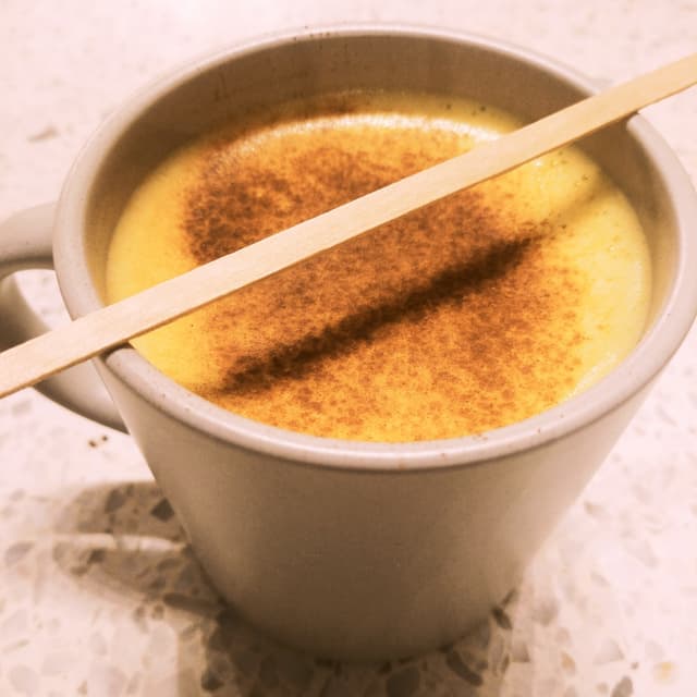 Photo du plat “Tumeric Latte”