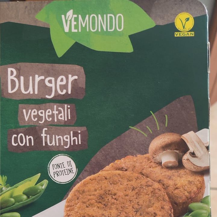 review photo of Vemondo Burger Vegetali con Funghi shared by @veronicacattelan on 14 Apr 2022 - review