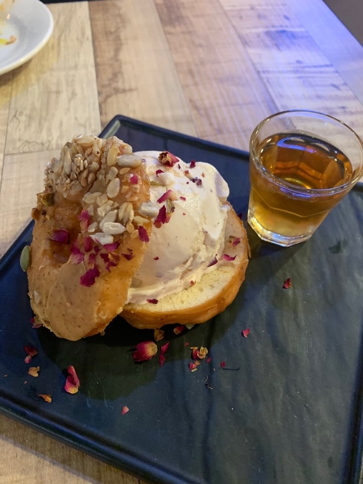 review photo of WellSmoocht Rose Pistachio Donolato shared by @choongnotchong on 07 Mar 2020 - review