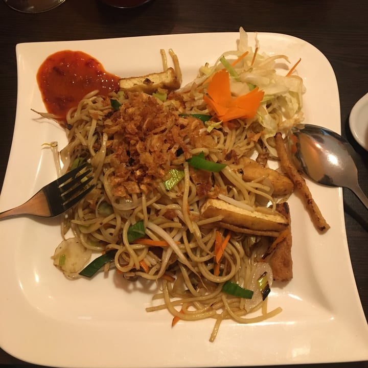 photo of Vegan Express Gebratene Nudeln mit Tofu shared by @marioso on  04 Feb 2022 - review