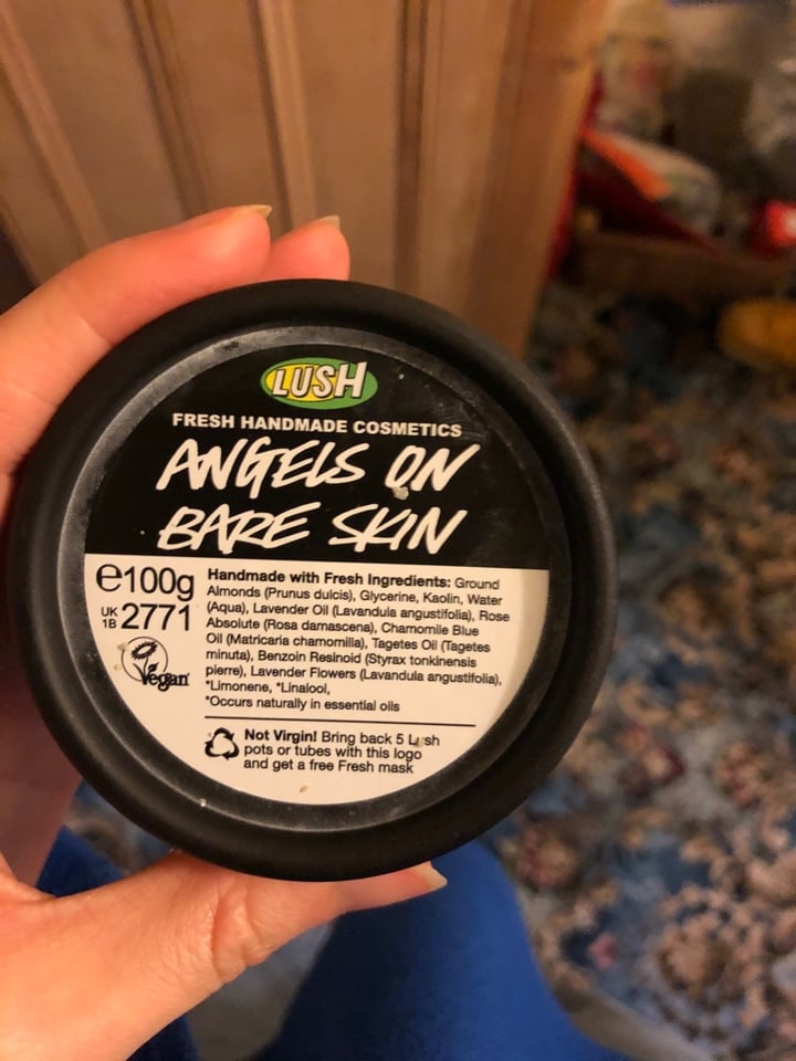 photo of LUSH Fresh Handmade Cosmetics Angels on Bare Skin shared by @hannahlucas on  05 Apr 2020 - review
