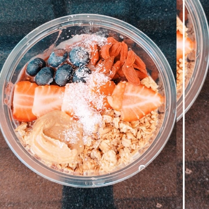 review photo of ACAI FIX Berry Bloom shared by @charmcqs on 03 Apr 2021 - review