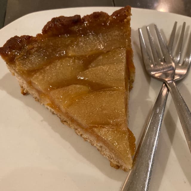 菜肴“Crostata Alle Albicocche”的照片