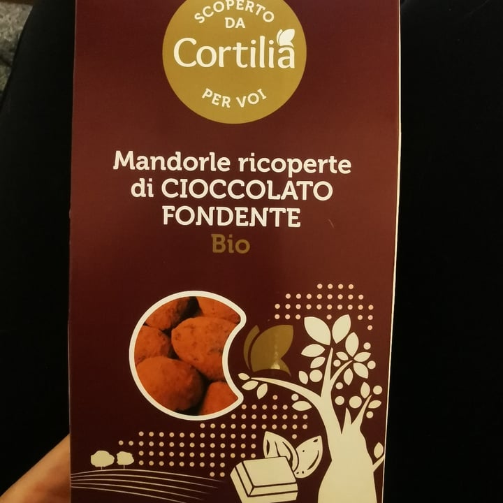 photo of Damiano Nocciole ricoperte di cioccolato fondente bio shared by @aston on  04 Jul 2022 - review