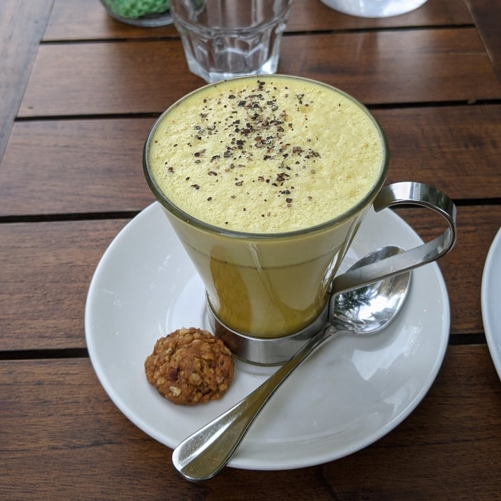 photo of Privé Asian Civilisations Museum Turmeric-Ginger Soy Latte shared by @bornvegetarian on  25 Feb 2021 - review