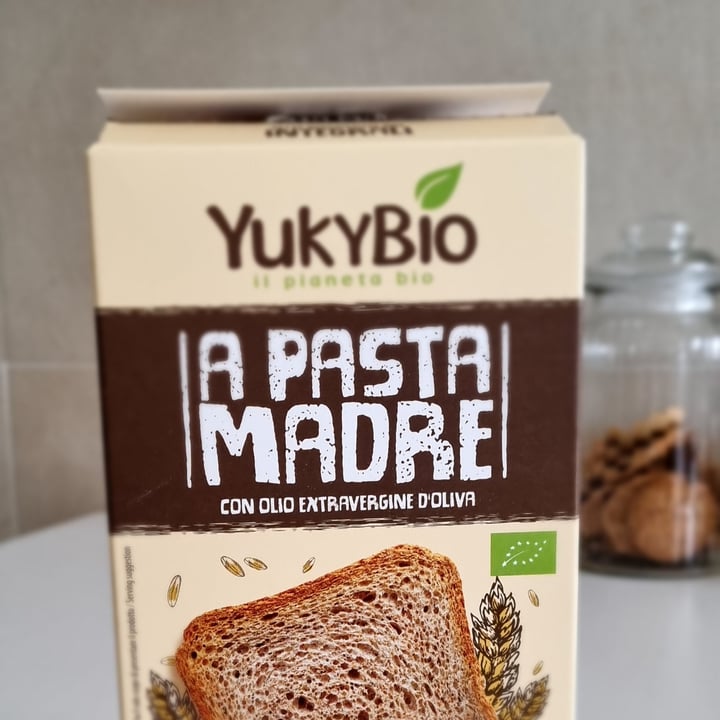 photo of Yukybio Fette biscottate bio integrali shared by @giorgiabarbie on  30 Dec 2021 - review