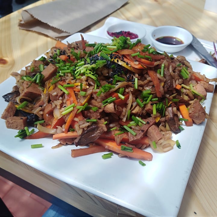 photo of Gori San Vegan Food Arroz chino shared by @angemunoz on  08 Nov 2021 - review