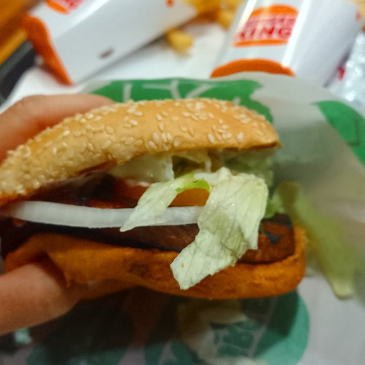 photo of Burger King Whopper Vegetal shared by @noeliachavez10 on  14 Oct 2022 - review