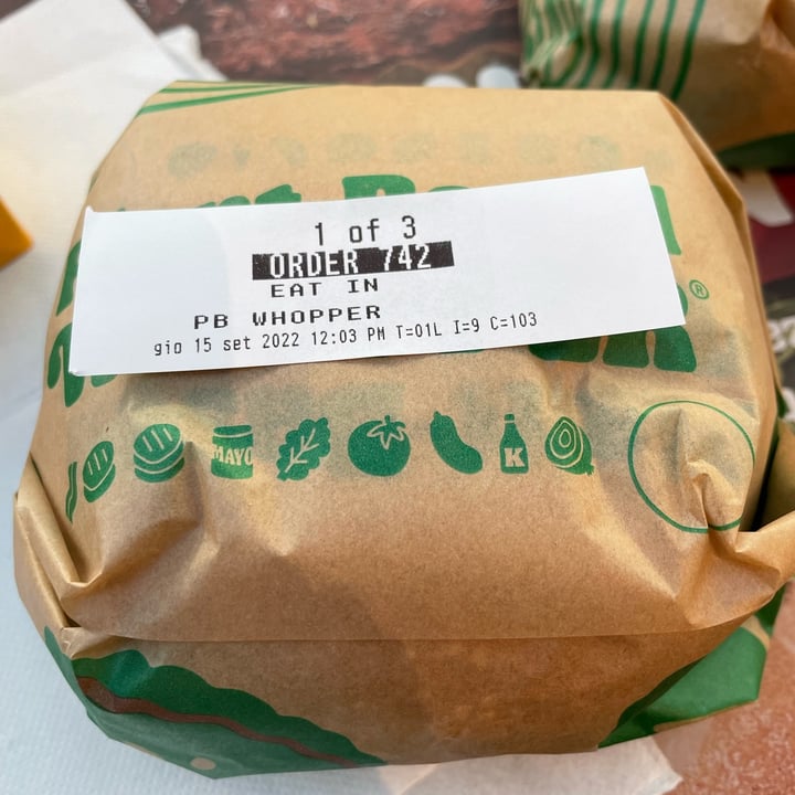 photo of Burger King Plant Based Whopper shared by @giorgiacaramellino on  16 Sep 2022 - review