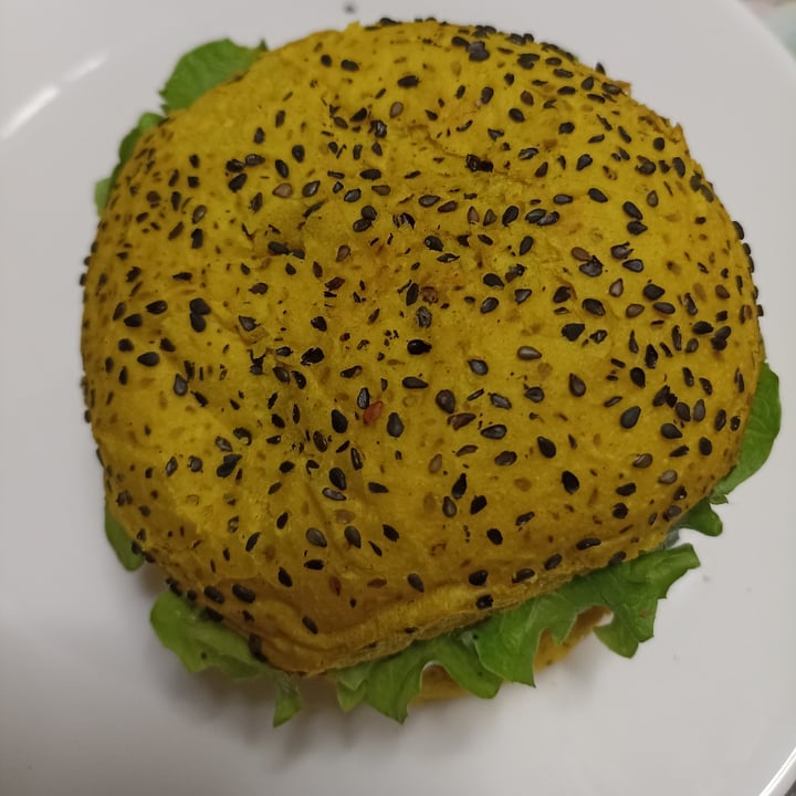 photo of Flower Burger Spicy Cecio shared by @chiarabo on  08 Apr 2022 - review