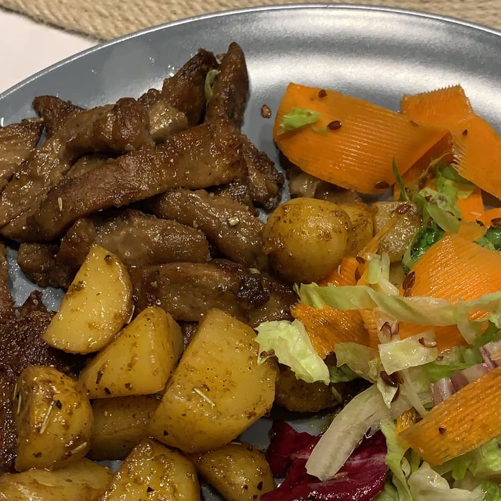 review photo of Natura e bontà di Antonio Iaculli Straccetti Di Seitan shared by @ooclaudizzle on 22 Mar 2022 - review