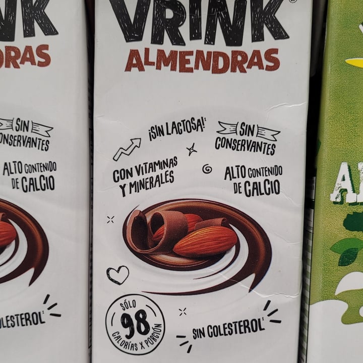 photo of Vrink Chocolatada con leche de almendras shared by @hergabmal on  18 Dec 2022 - review