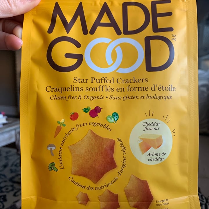 photo of Made Good Star puffed Crackers Cheddar Flavour shared by @jyungblut on  16 Jun 2021 - review