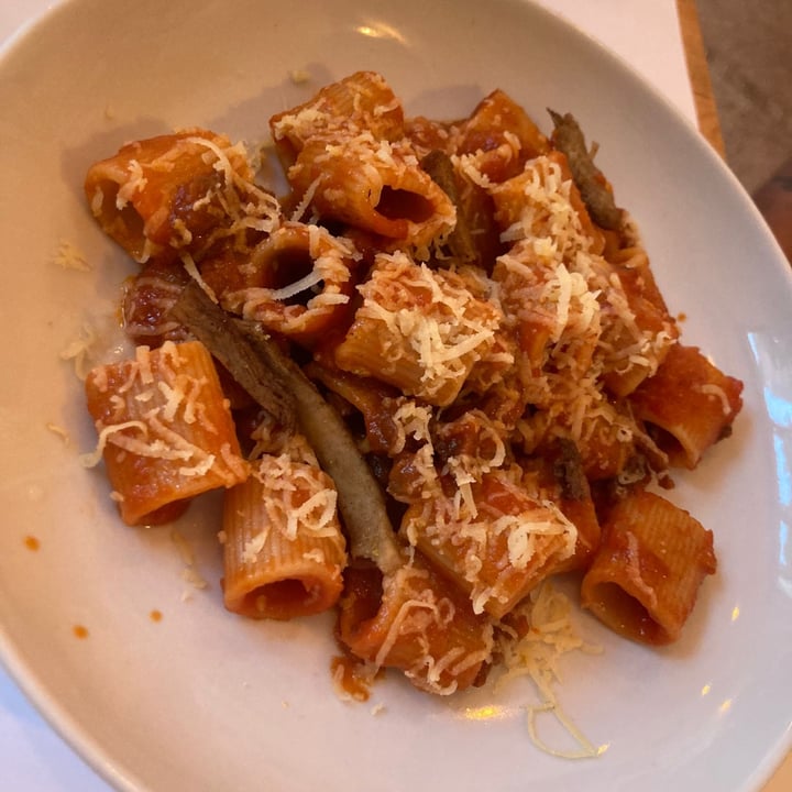 photo of Nativa Ristorante mezze Maniche Alla Amatriciana shared by @giampaolo on  05 Jul 2022 - review