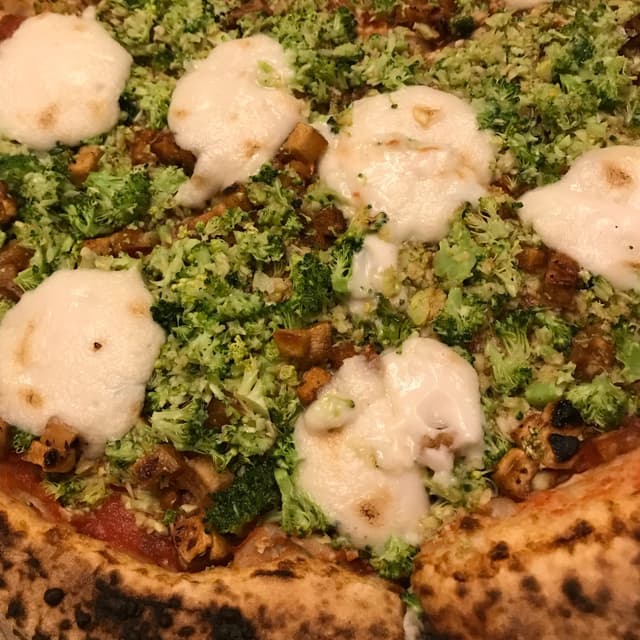 Photo du plat “Pizza Abobrinha com Bacon Vegano”