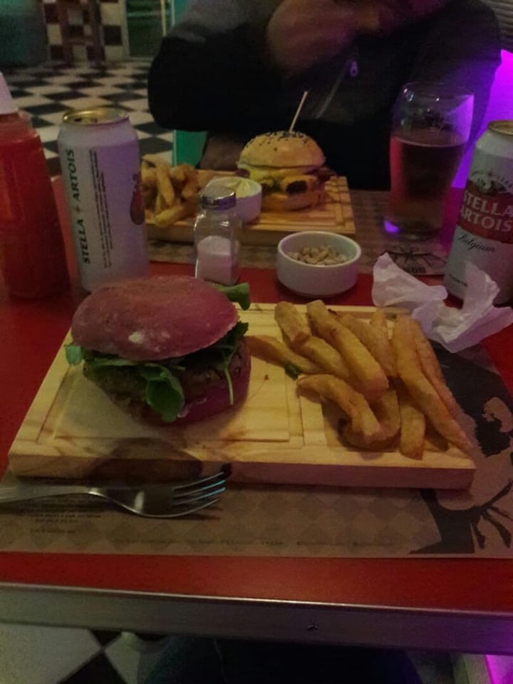 photo of Don Elvis Diner Hamburguesa De Lentejas shared by @prestidani on  21 Feb 2020 - review