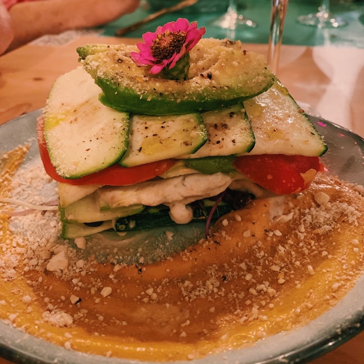review photo of MIMO Vegan Bistro Lasaña crudivegana shared by @albals on 01 Sep 2020 - review