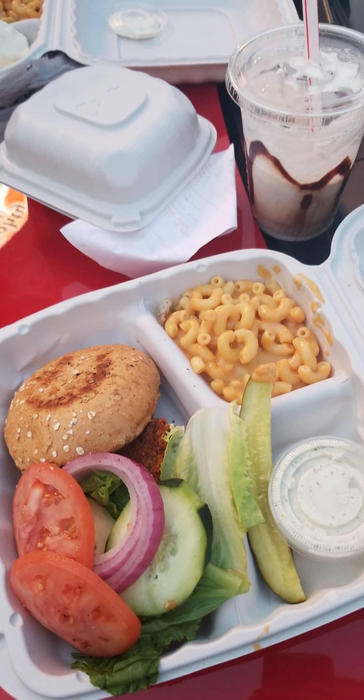 review photo of The Chicago Diner, Logan Square Spicy Chick'n Burger shared by @ndwatts on 31 May 2018 - review