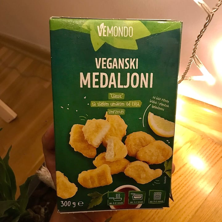 photo of Vemondo Plant-based Nuggets shared by @dejo on  21 Sep 2021 - review