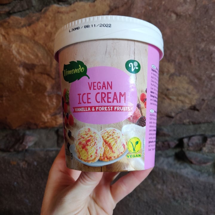 photo of Vemondo Dairy Free Ice Cream, Vanilla And Red Fruits shared by @inowa on  14 Mar 2021 - review
