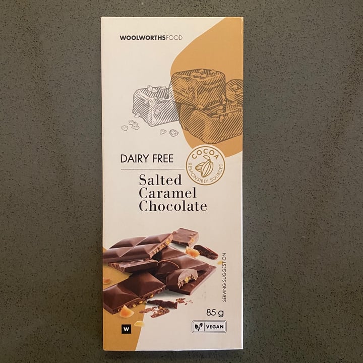review photo of Woolworths Food Dairy Free Salted Caramel Chocolate shared by @ilizemarais on 18 Jun 2021 - review
