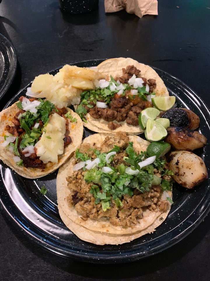 photo of Por siempre vegana 2 Tacos shared by @nancy on  08 Aug 2019 - review