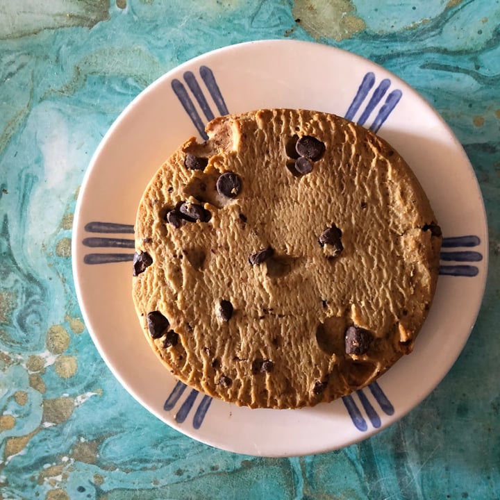 photo of Lenny & Larry’s The Complete Cookie Chocolate Chip shared by @isabelinzunzaa on  04 Jun 2021 - review