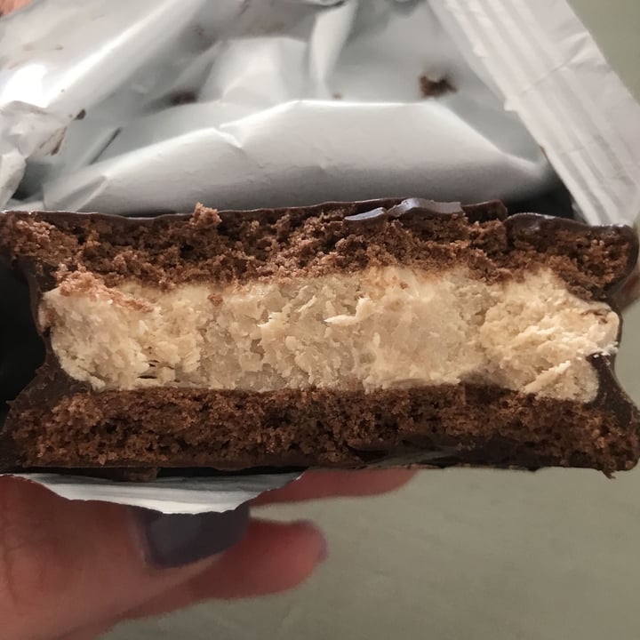 photo of Felices Las Vacas Alfajor Con Pasta De Maní shared by @casco on  21 Oct 2021 - review