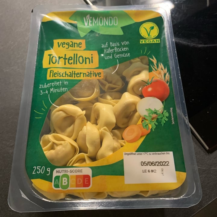 photo of Vemondo vegane Tortelloni Fleischalternative shared by @karinanoemi on  13 May 2022 - review