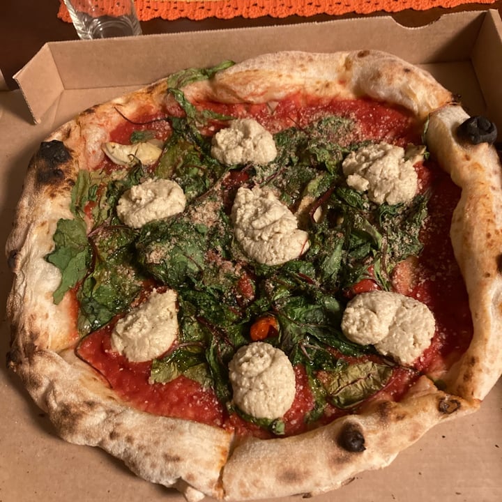 review photo of Antica Pizzeria Nennillo Quattro vegani shared by @lebe on 02 Oct 2022 - review