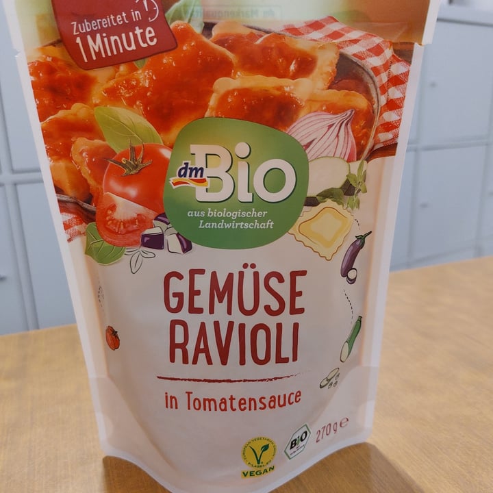 photo of dmBio Gemüse Ravioli in Tomatensauce shared by @iobarbs on  29 Oct 2022 - review