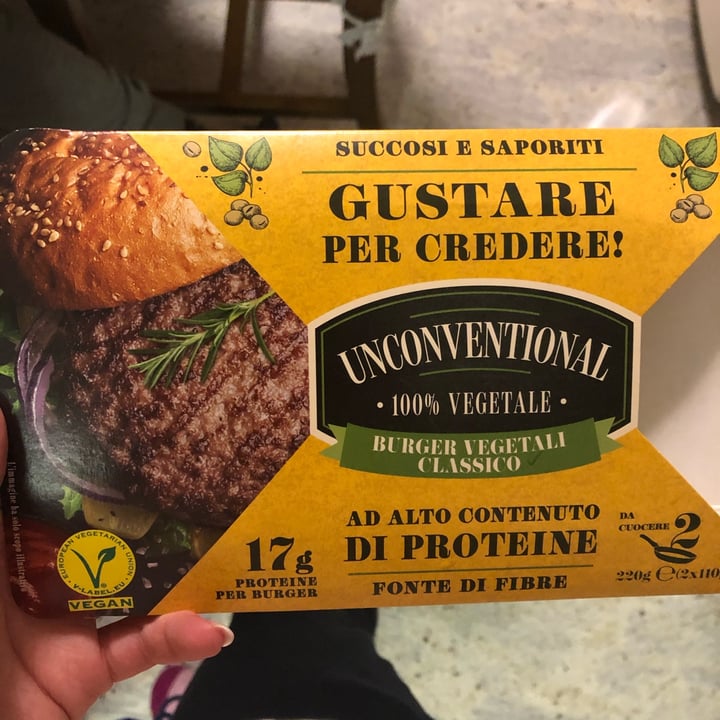review photo of Unconventional Burger Vegetale Classico - Classic Burger shared by @emmabe on 06 May 2022 - review