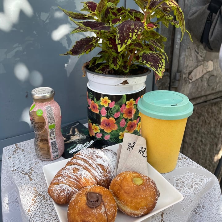 photo of Wani - Vegan Bakery Biscuits and croissants shared by @loveg on  21 Jul 2021 - review