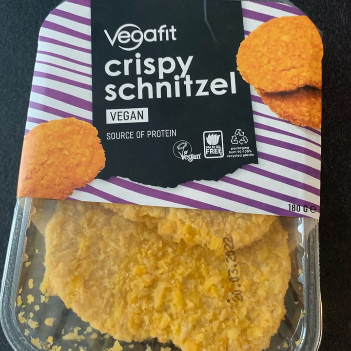 photo of Vegafit Crispy Schnitzel shared by @karinanoemi on  13 May 2022 - review