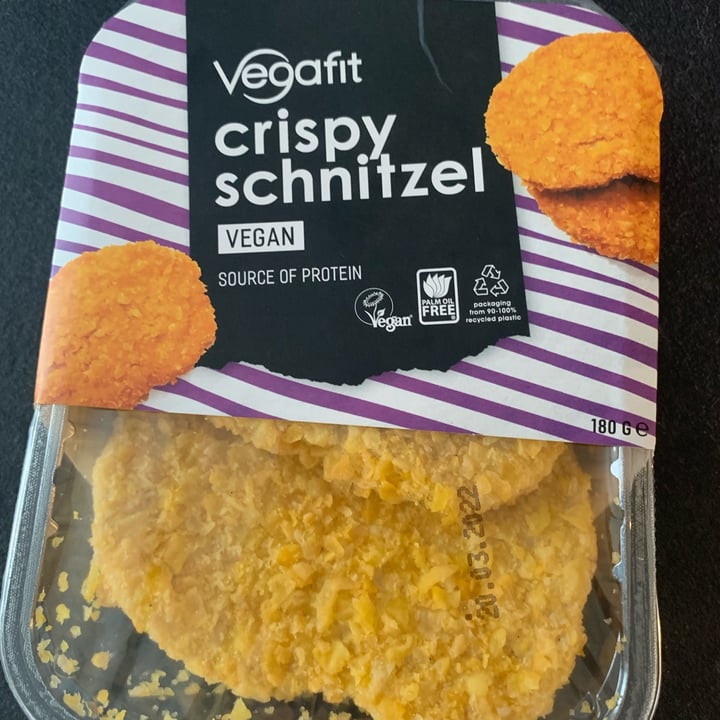 review photo of Vegafit Crispy Schnitzel shared by @karinanoemi on 13 May 2022 - review