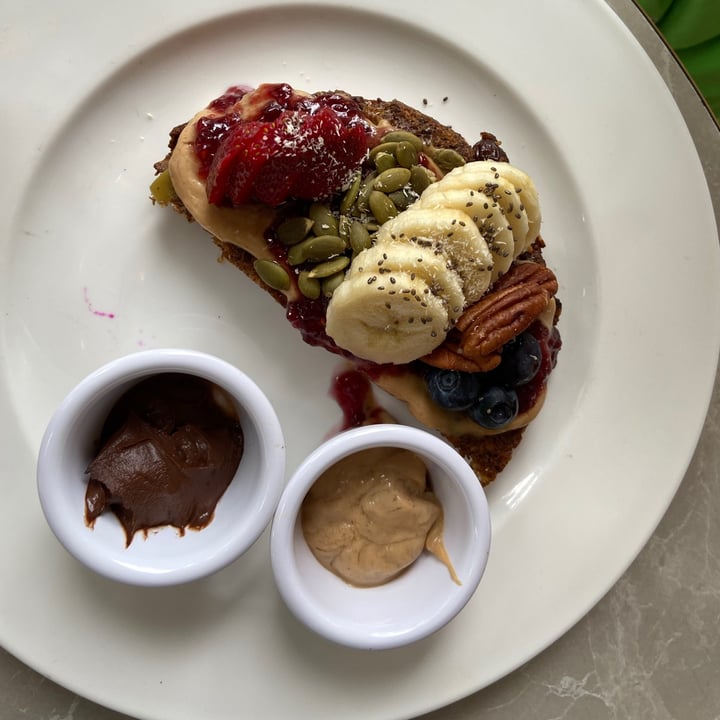photo of Privé Asian Civilisations Museum PB&J with Flourless Banana & Oat Pancakes shared by @fxk on  18 Apr 2021 - review
